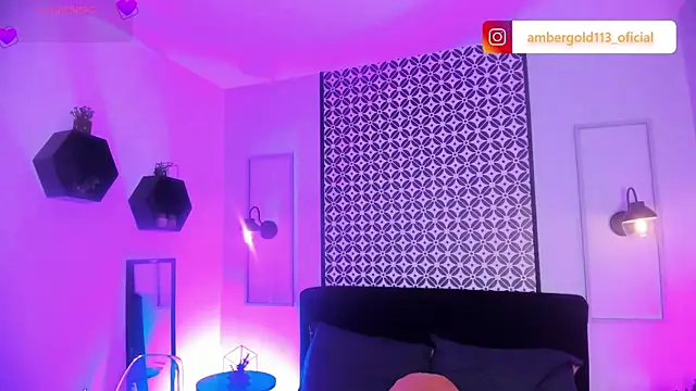 Amber_gold_ webcam