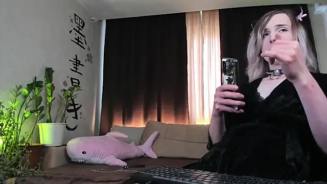 KayaNoir's room