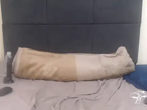 CronicaDass live cam on StripChat