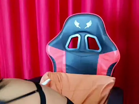 lovelyxmorena webcam