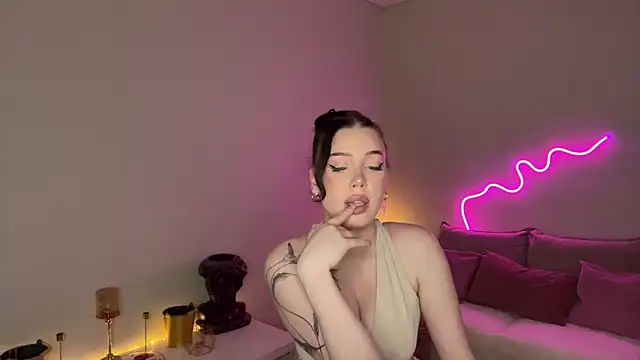 mistress_of_hearts webcam