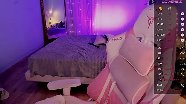 AnyaTaylor_ webcam
