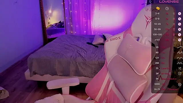 AnyaTaylor_ webcam