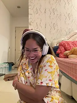 Ponthip webcam