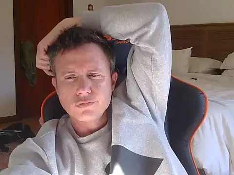 TroyDieselXXX webcam