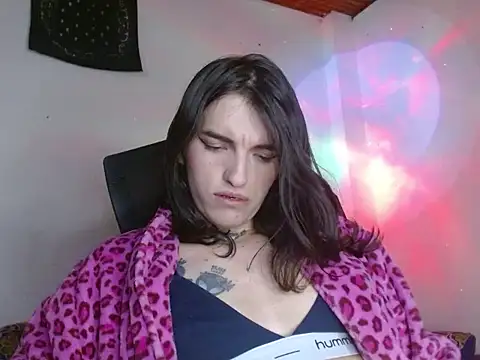 Scarlett_crastrawberry webcam