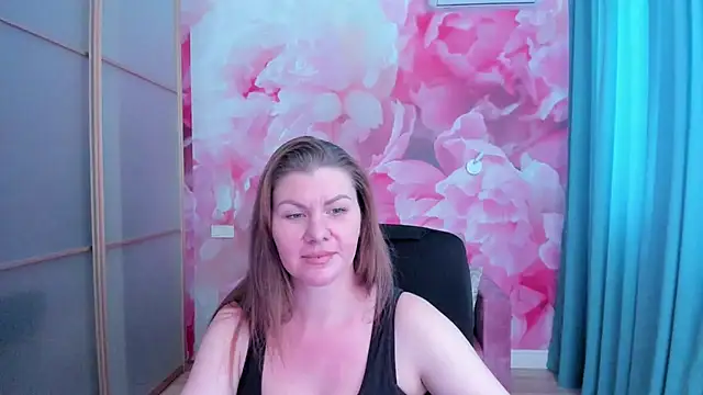 LunaKissesx live cam on StripChat