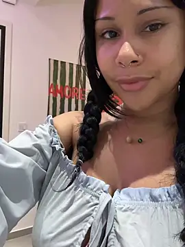 HaileyDiana webcam