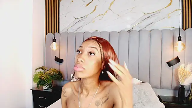 SCARLHETTBROWN webcam