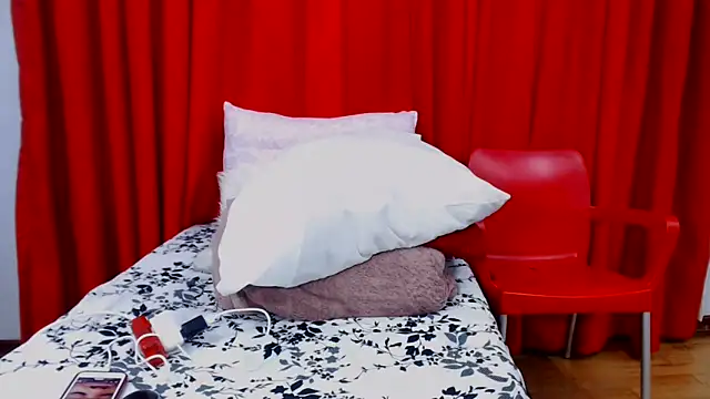 SexyBustyBoobs webcam