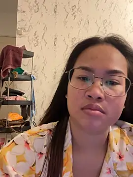 Ponthip webcam