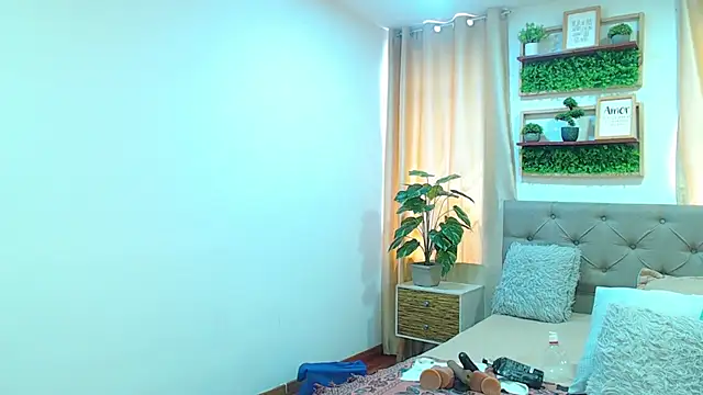 sasi_luna webcam