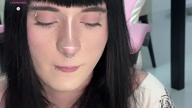 Erodia73 - Couple webcam sex chat