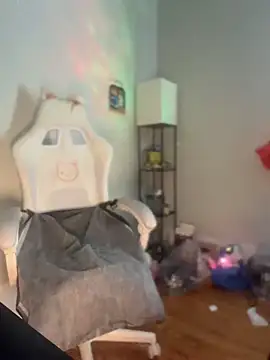 Lunalovesyou8 webcam