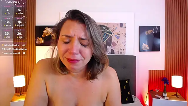 milfsecret69 webcam