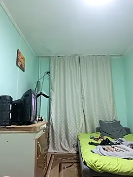 Gussie_Bridie webcam