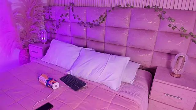 HannaRhodes webcam