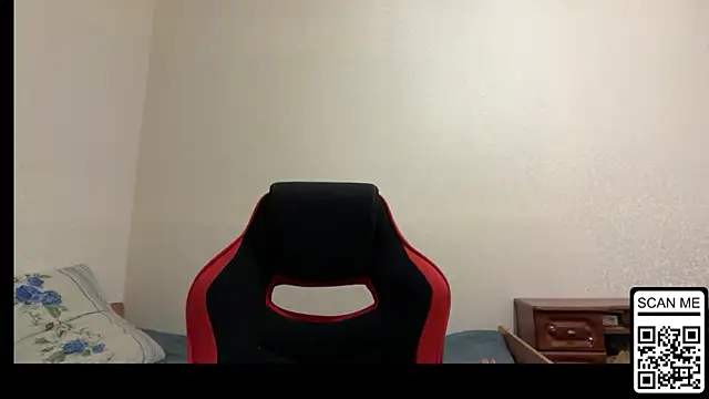 Hard_to_Obey webcam