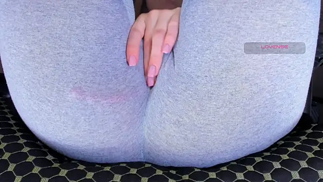 Cameltoe_squirt_inPants webcam