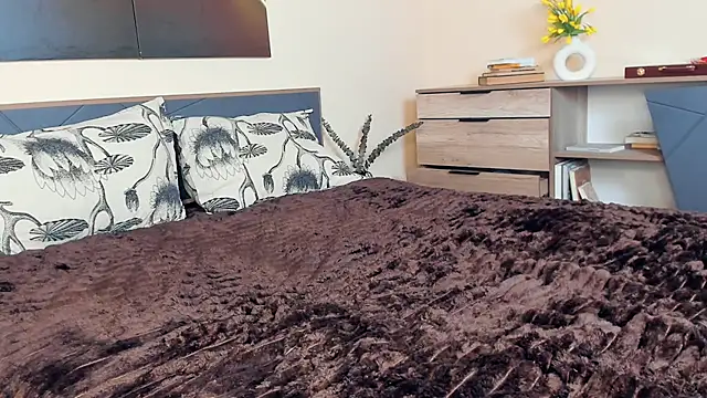 MaliaBourraine webcam