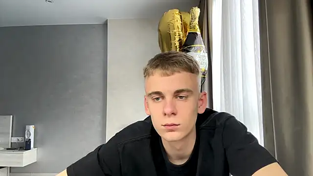 solofury (M twink) - Buy car