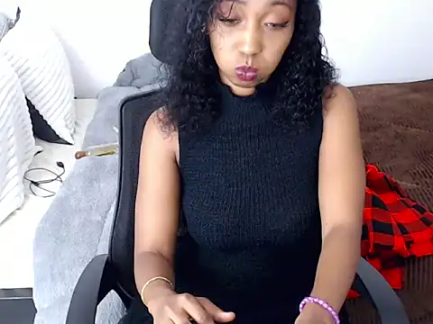 Thee_habibah webcam