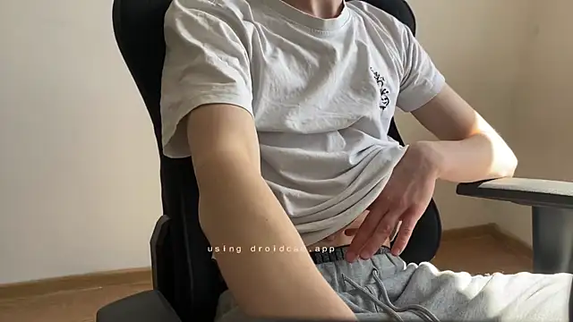 cyprianfireroom (M twink) - NAKED