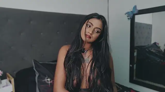 Delilah_Blazee webcam
