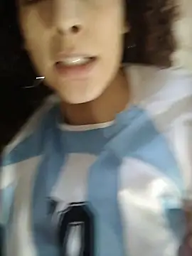 kleopatracolo (F milf) - Flash anu + little gif