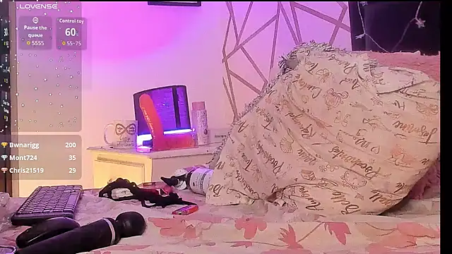 EmilyyRosee_ webcam