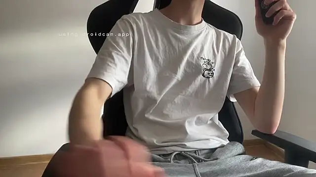 cyprianfireroom (M twink) - NAKED