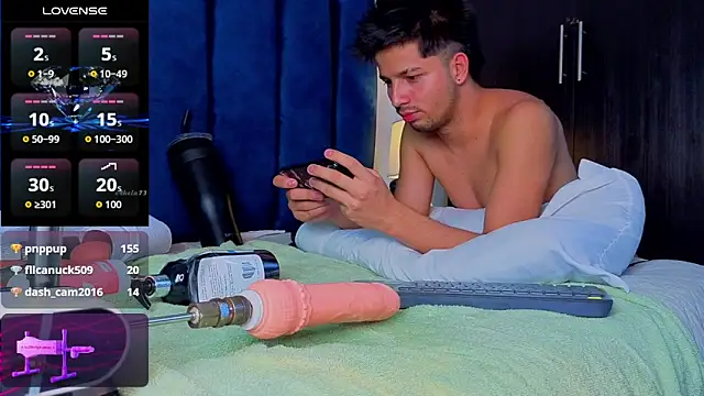 Issac_james_ webcam