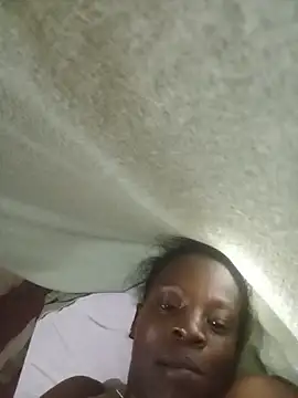 Cuty-Smilez webcam