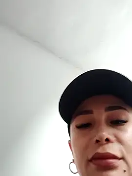 mia_mancinii webcam
