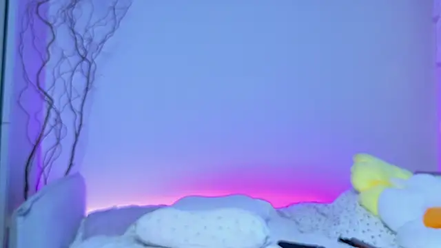 lina_stones webcam