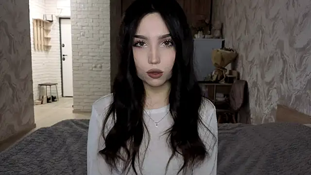 Qwami_Amie webcam