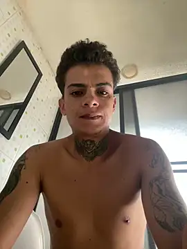 Machadowzuz webcam