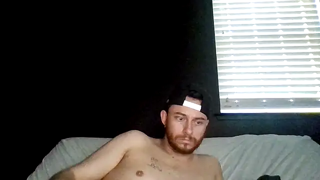 Cloudyydayzz webcam