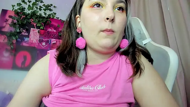 BurleskKate webcam