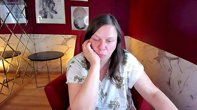 KellyPerfection webcam
