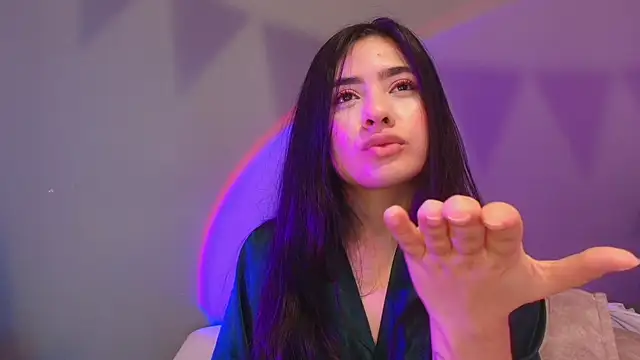 adara_johnson__ webcam