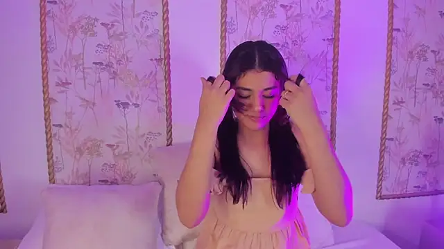 cristin_collins webcam