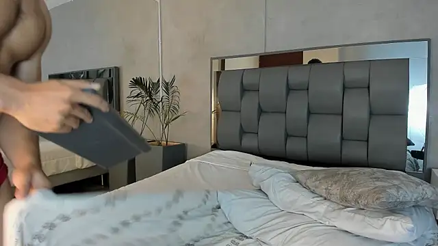 charlie___musk (M twink) - Let`s cum together!