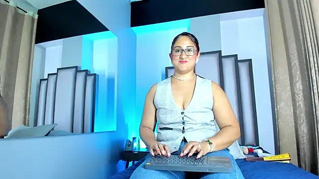 nahala_23 webcam