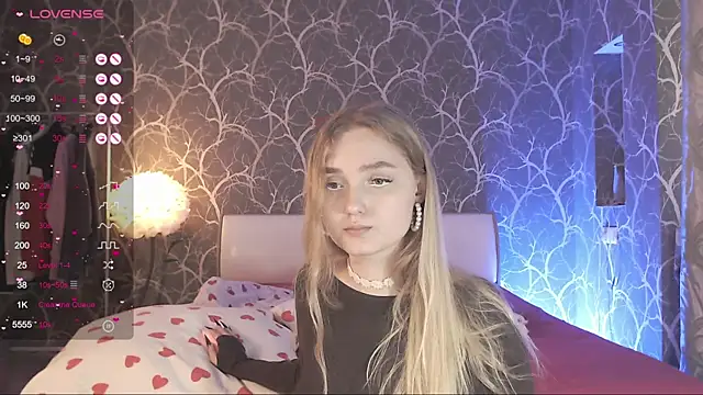 MiaMiaMeow webcam