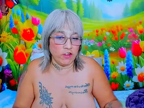indianroxy webcam