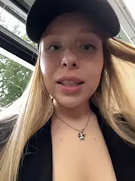 Liza_risky webcam