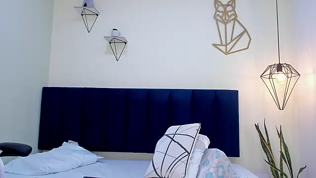 mayaevansmg webcam