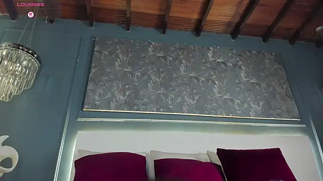 MiaKay1 webcam