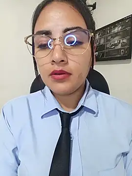 maye__13 (G young) - I walk around the office naked 🍑